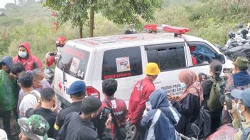 マラピ山の犠牲者である3人のPNP学生が死亡した
