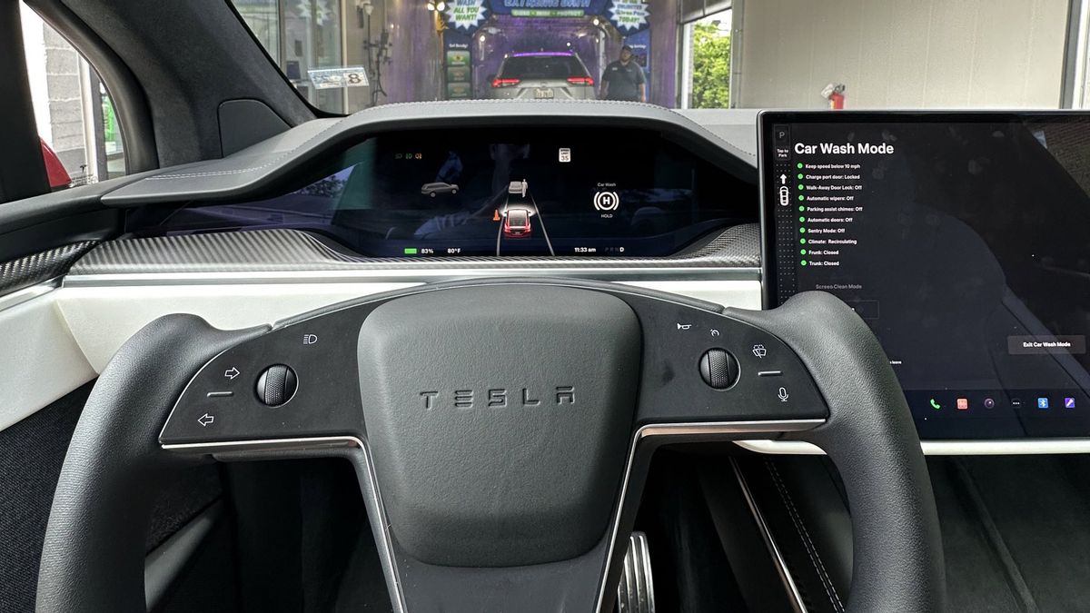 NHTSA Closes Investigation Against Tesla Regarding Touch Screen Gaming Features