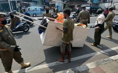 Perusak Lampu Hias Taman di Bangka Ditangkap, Satpol PP Amankan Arak dan Botol Bir Hitam