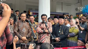 Ahok-Anies Convertit familièrement lors de la réunion à l’hôtel de ville de Djarot : une surprise pour l’année prochaine