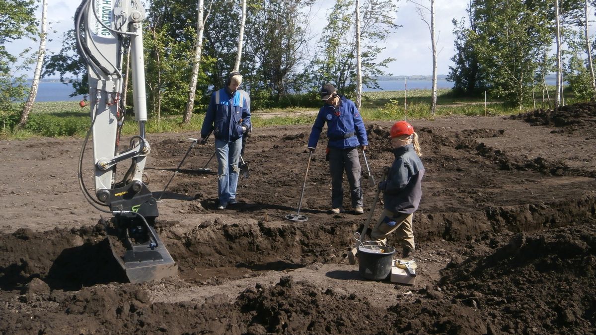 D'autres archéologues danoises découvrent 50 cailloux de Viking en très bon état