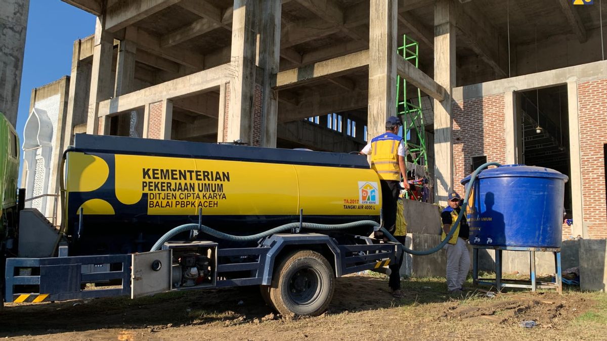 Kementerian PU Mulai Kirimkan Sarpras Air Bersih untuk Korban Banjir dan Longsor di Aceh