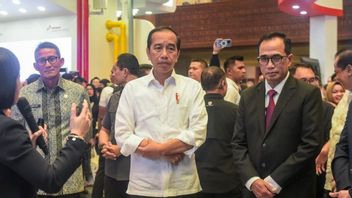 Hadiri Pameran HUB Space di JCC, Jokowi Tilik Stan Kereta Cepat Jakarta-Bandung