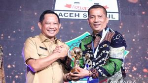 Tertangkap OTT, Bupati Kepulauan Meranti Muhammad Adil Dibawa KPK ke Jakarta