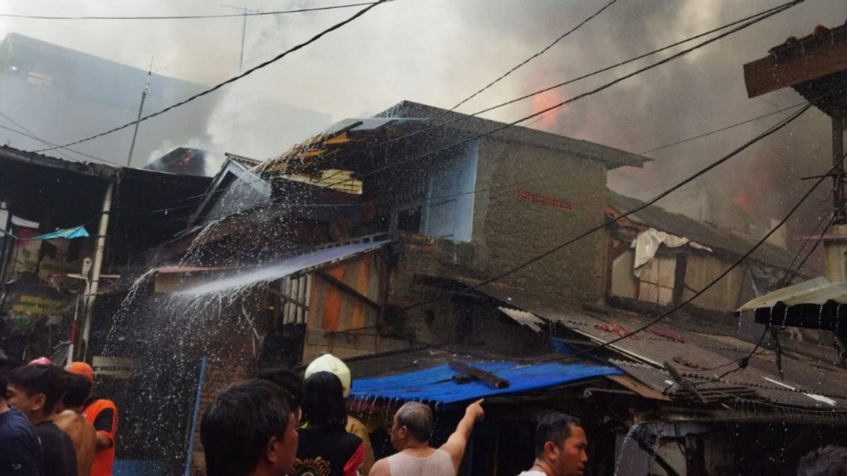 Residents' Houses In Tambora Burned, 25 Fire Cars Were Deployed