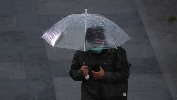 Jakarta Est En Pluie, Gouvernement Provincial DKI: Tous Les Rangs Jusqu’à RT / RW En Attente