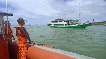 Tim SAR Temukan Kapal Wisata Turis Belanda yang Hilang Kontak di Labuan Bajo
