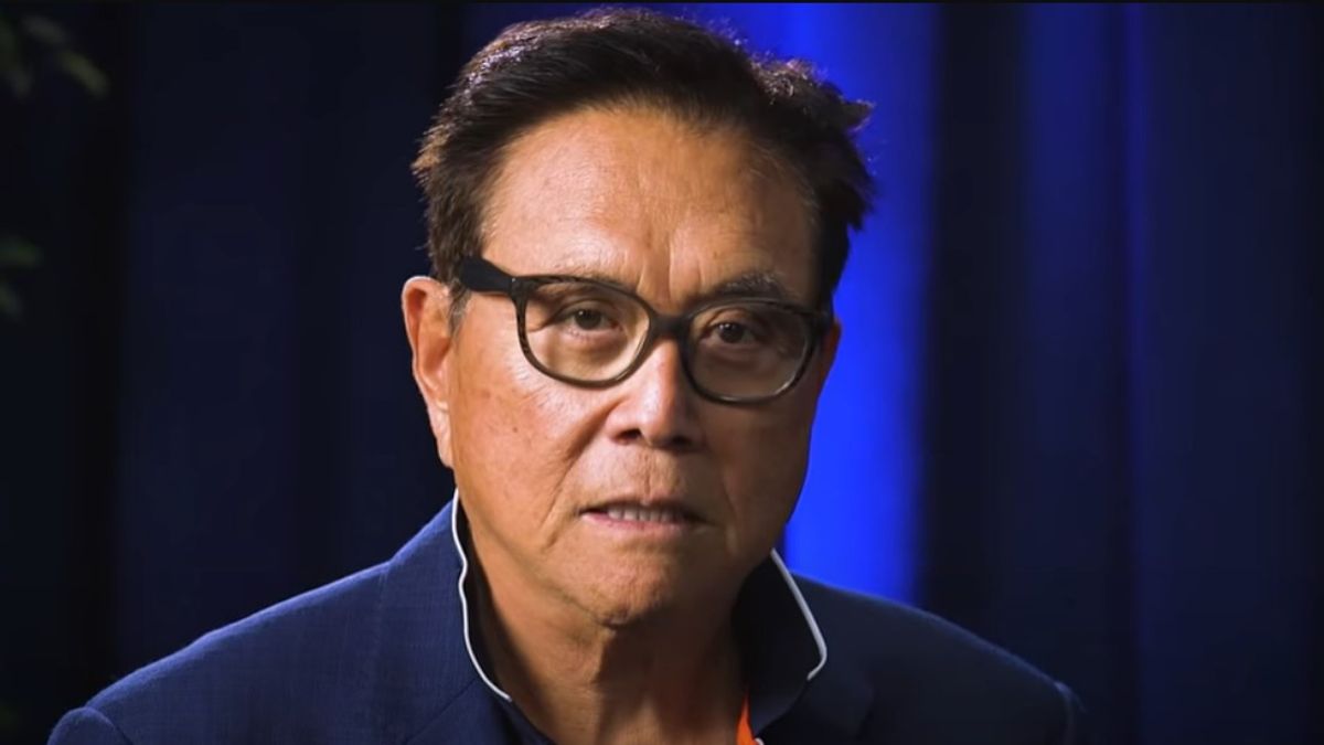 Robert Kiyosaki Calls The Fed And The Treasury Destroyed The US Dollar, This Is The Reason