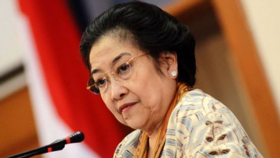 Megawati Uji Disertasi Hasto Kristiyanto di Universitas Pertahanan