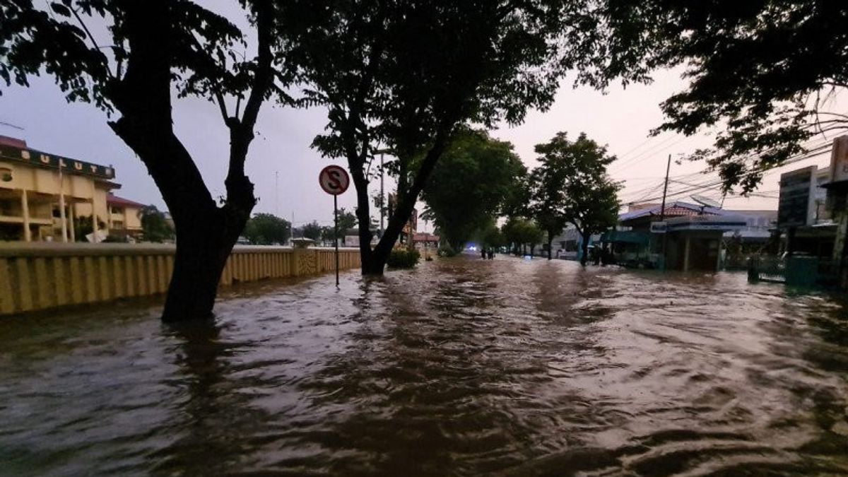 BPBD:マナド洪水で3人が死亡、1人が行方不明