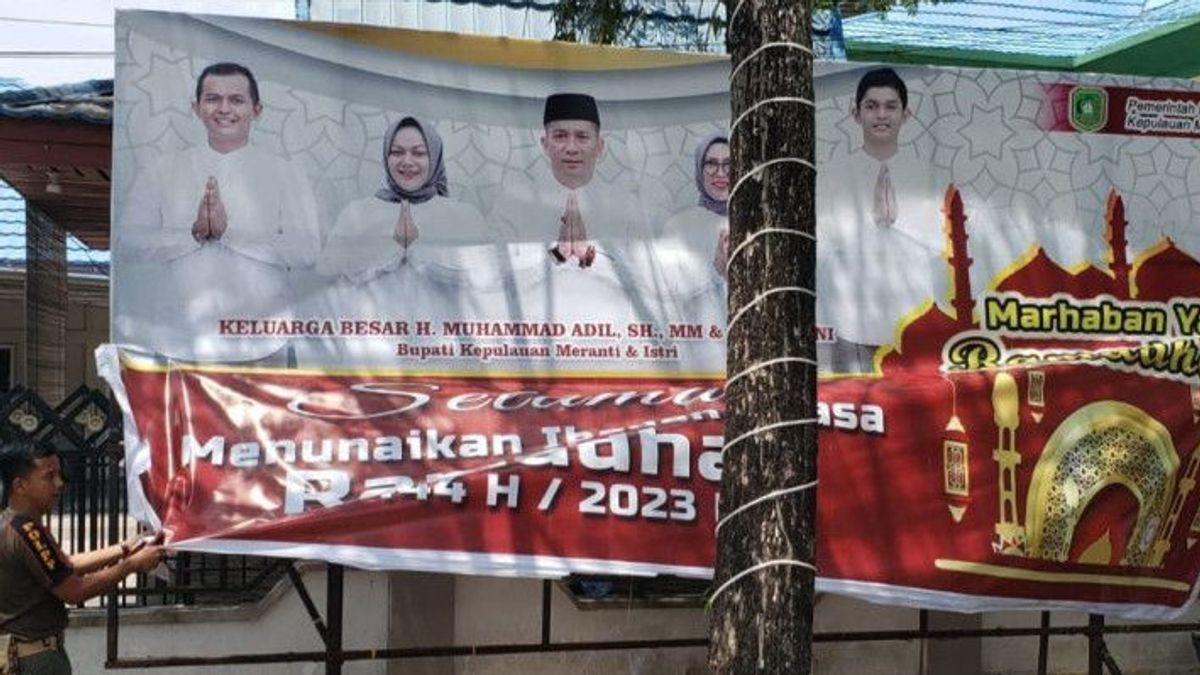 Ditangkap KPK, SatPol PP Meranti Copot Semua Baliho Muhammad Adil