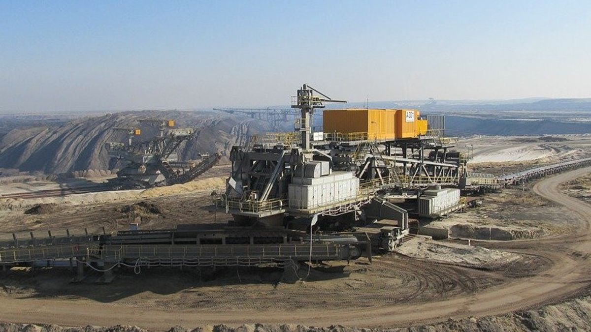 BUMI煤炭公司由Bakrie家族企业集团Mau私人配售344.9亿股，价值2.51万亿印尼盾