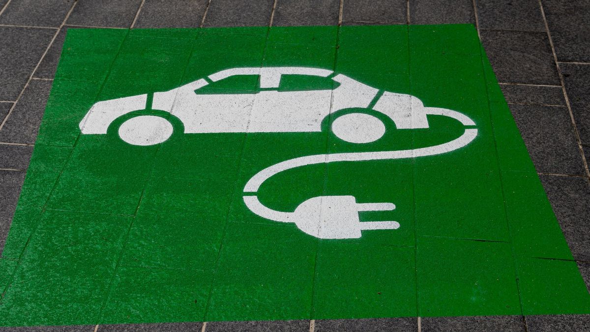 Electric Vehicle Subsidy Is An Effort To Accelerate The Conversion Of Fuel Vehicles To Electric