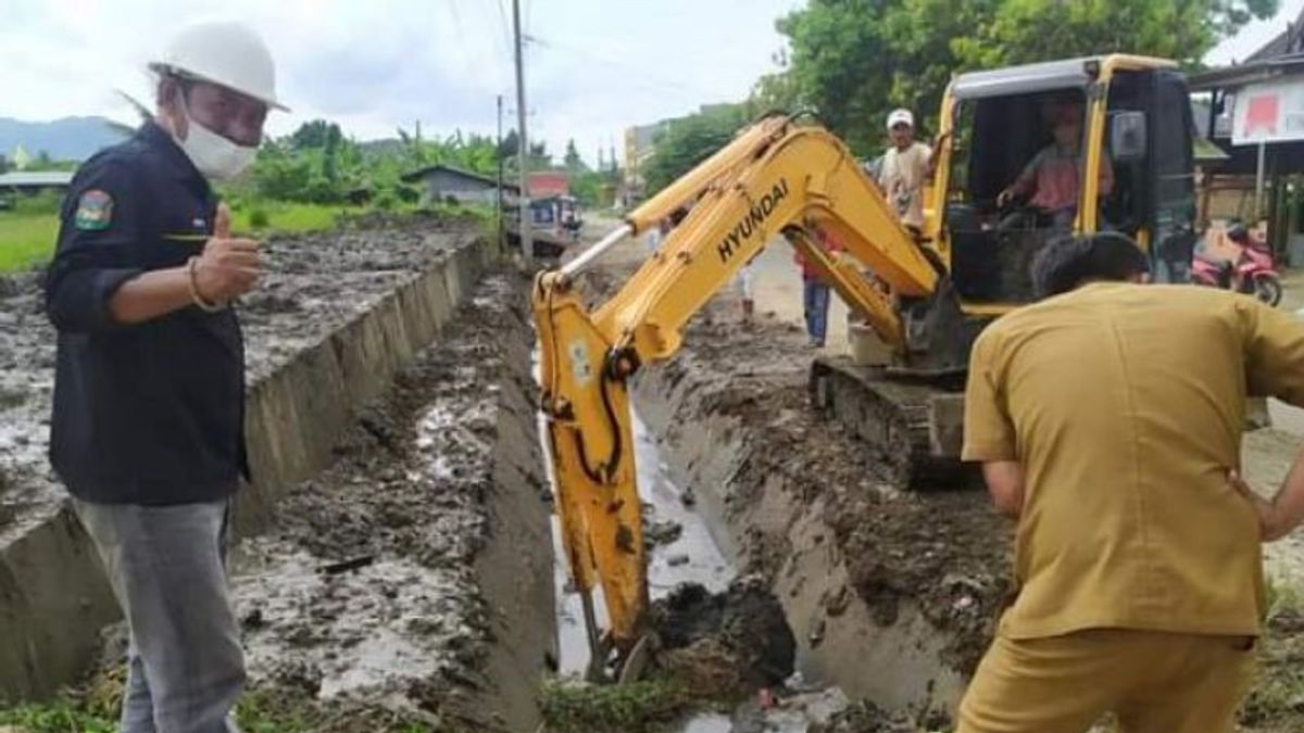 Dinas PUPR Mamuju Perbaiki Drainase Rusak yang Diyakini sebagai Pemicu Banjir