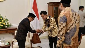 Wapres Gibran Minta Santri Melek Teknologi AI, Belajar Coding