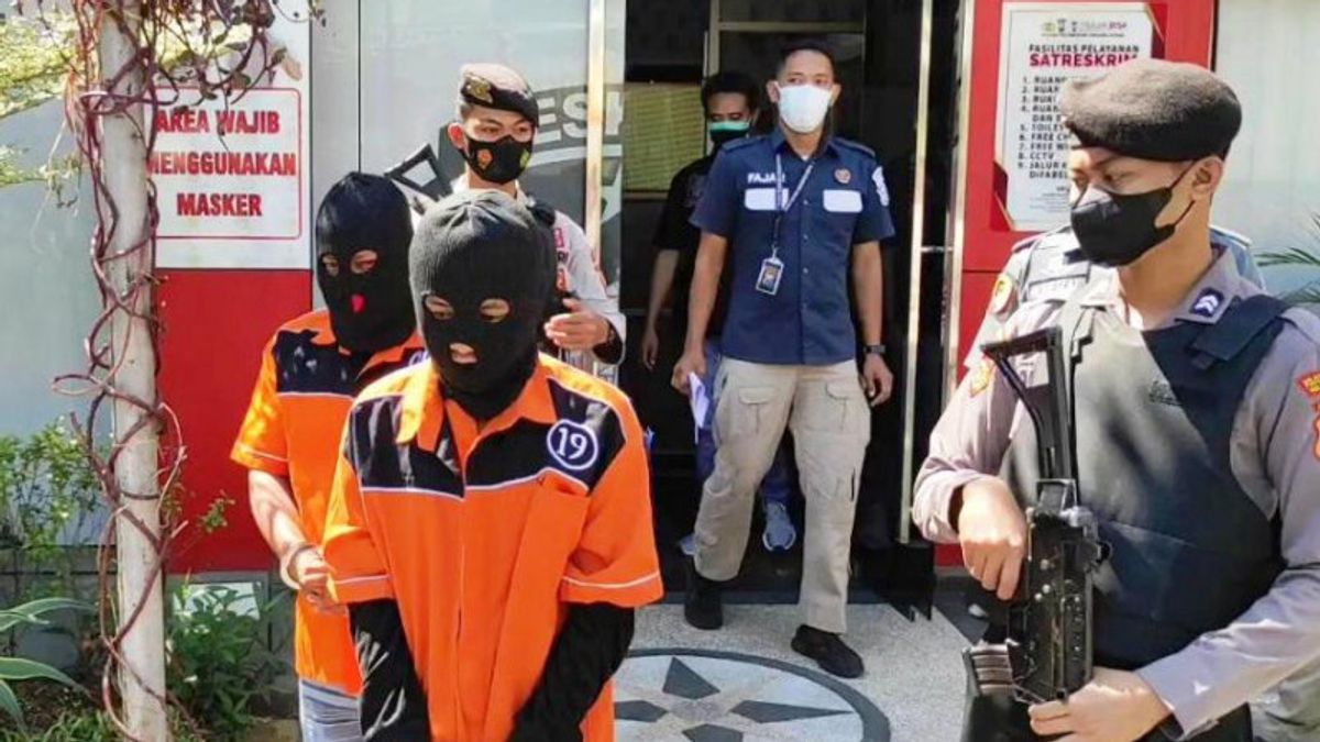 La Police Nomme 2 Nouveaux Suspects D’émeute D’urgence Ppkm, Résidents De Bulak Banteng Surabaya Contre La Police