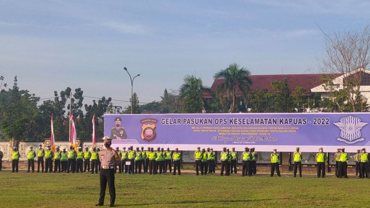 West Kalimantan Regional Police Deploy 1,000 Personnel For <i>Keselamatan Kapuas</i> Operations