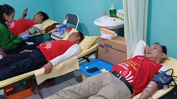 食品站也活跃了印度尼西亚共和国成立78周年,甘东PMI献血者活动标题
