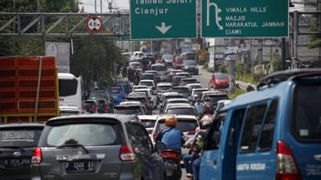 Crowded Congested On Bogor Peak Route, COVID-19 Task Force Asks For Prokes Discipline Since Leaving Home