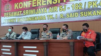 Dua Penumpang Sriwijaya Air SJ-182 Teridentifikasi, Atas Nama Agus Minarni dan Indah Halimah Putri   
