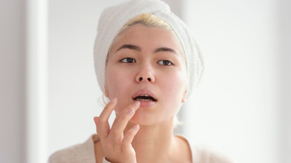 Bibir semakin Pecah-Pecah setelah Pakai Lip Balm, Saran Dermatologis: Identifikasi Komposisinya