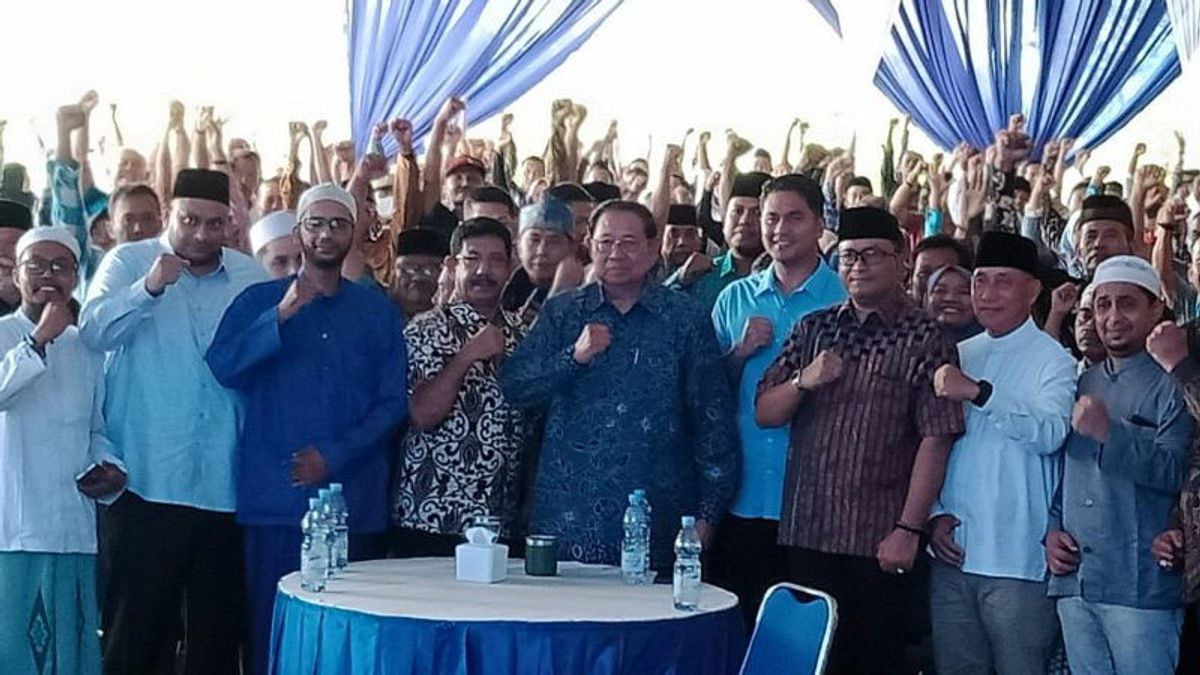 SBY要求Jember公民的支持,以便民主党人能够回到政府