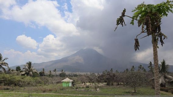 Geological Agency Asks Residents To Beware Of Potential Mount Lewotobi Lava Floods