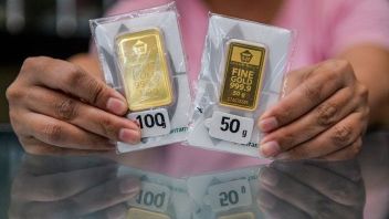 Harga Emas Antam Sabtu Ini Turun Rp2.000 per Gram