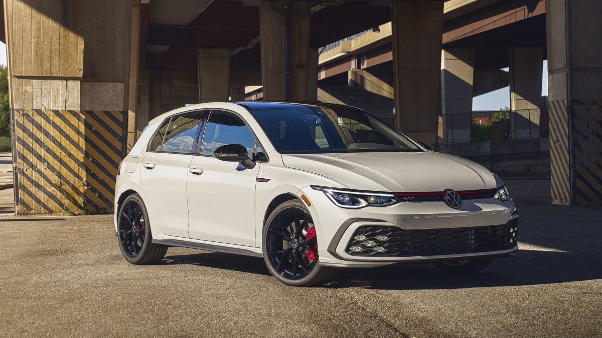Volkswagen Launches 2024 Golf GTI 380, Last Model with Manual Transmission