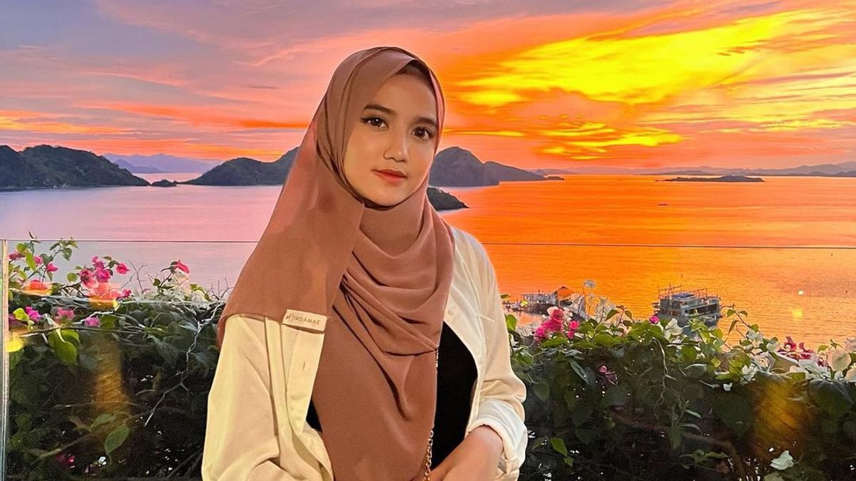 Putri Yusuf Mansur Santai Dituduh Berbohong Kuliah di Universitas Oxford, Wirda Mansur: Kuliah 4 Tempat