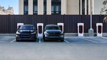 جاكرتا - تظهر خرائط Google الآن توفر Tesla Supercharger في الوقت الفعلي على جميع الأجهزة