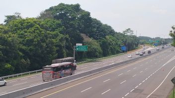 National Police Chief Affirms Contraflow On Trans Java Toll Road Still Needed