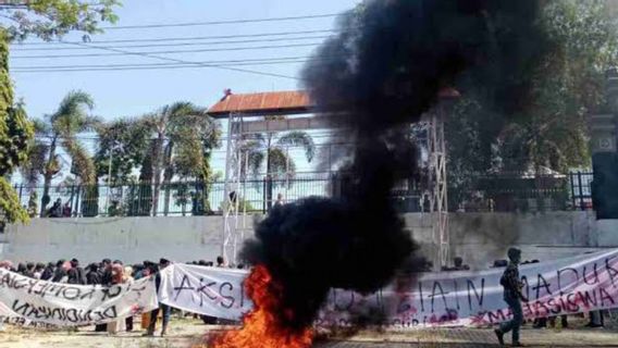 Madura, Rectrice De L’IAIN, Pardonne Aux étudiants D’avoir Vandalisé Les Installations Du Campus, Mais Le Processus Juridique Se Poursuit