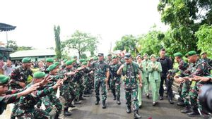 Cek Pasukan TNI Bakal Bertugas ke Papua, KSAD Kunjungi Bone Sulsel