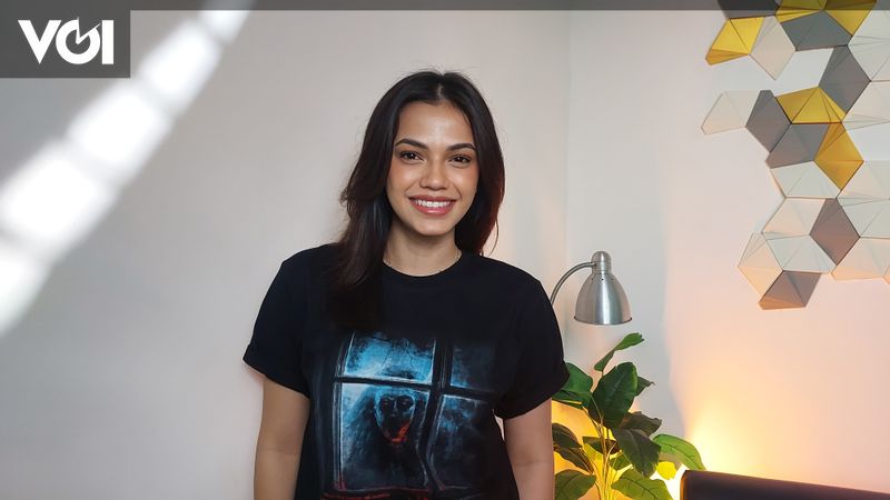 Born And Raised In Jogjakarta For Carmel Van De Kruk Likes To Play In born-and-raised-in-jogjakarta-for-carmel-van-de-kruk-likes-to-play-in