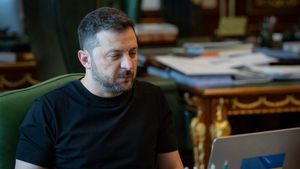  Zelenskyy Bahas Pasokan Rudal hingga Pilot Jet Tempur Mirage dengan Macron