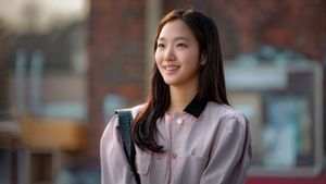 Kim Go Eun dan Park Ji Hyun Benci Cinta dalam Teaser Serial <i>You and Everything Else</i>