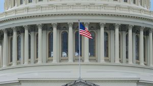 Trump Keluarkan Perintah Eksekutif: Pembakar Bendera Amerika Serikat Dihukum Setahun Penjara