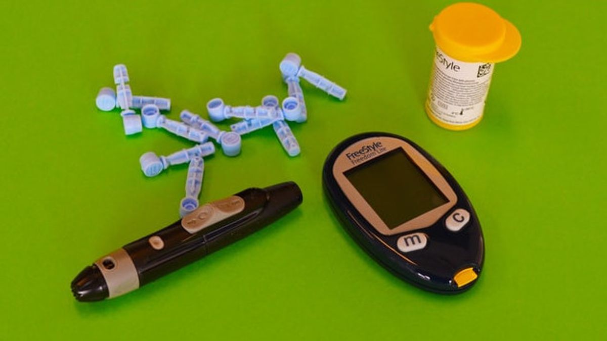 据专家介绍，由于以下12个因素，有人需要糖尿病筛查
