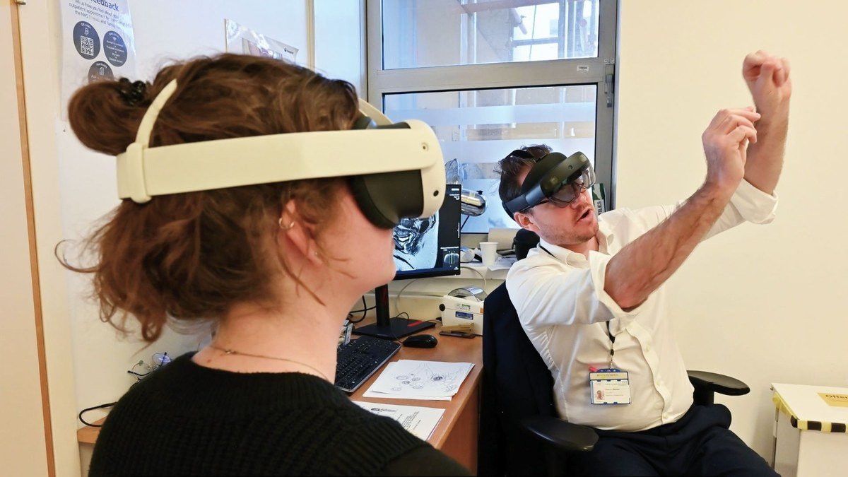 British Hospital Uses Apple Vision Pro for Surgery Simulation