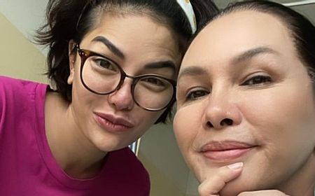 Dijenguk Fitri Salhuteru, Nikita Mirzani: Tenang, Nggak Selamanya di Penjara