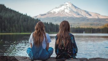 Soyez Un Bon Auditeur, évitez Ces 5 Choses Lorsque Des Amis Se Défoulent