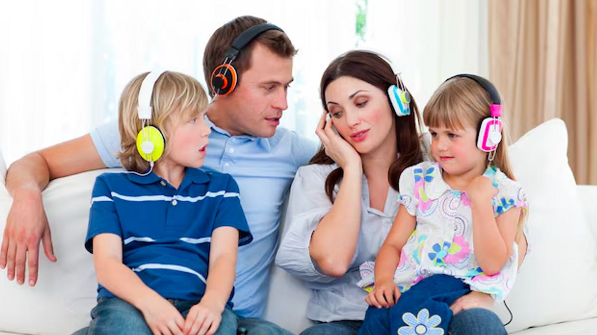 ينصح الآباء بإدخال الموسيقى من وقت مبكر لدعم نمو أطفالهم وتطورهم