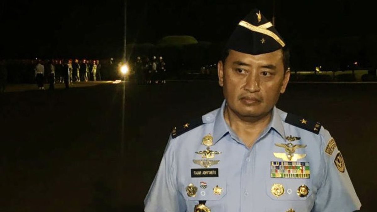 病毒印度尼西亚空军成员唱欢迎里齐克希哈布被 POM 拘留