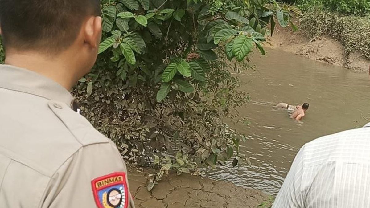 صيادو الأسماك يعثرون على جثة أنثى عائمة في نهر سيمانسيري تانجيرانج