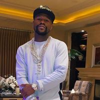 Ronaldo dan Messi Kalah Kaya dari Mayweather