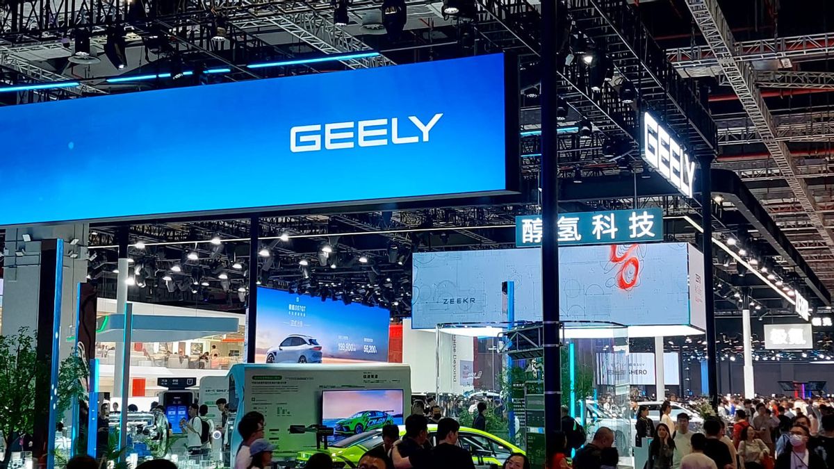 China Cracks Down on Online Defamation Network that Shocked the Electric Car Industry