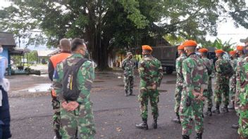 46 Indonesian Air Force Soldiers Deployed To Help Semeru Eruption Victims
