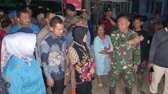 Mensos assure la réparation d’une maison endommagée par les inondations à Cirebon