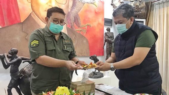 Kata Mahfud, Pengkritik Jokowi Seperti Fahri-Fadli Bisa Dapat Penghargaan Selama Bebas Kasus Hukum